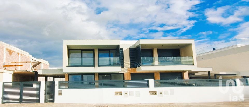 Maison T4 à Ericeira de 250 m²