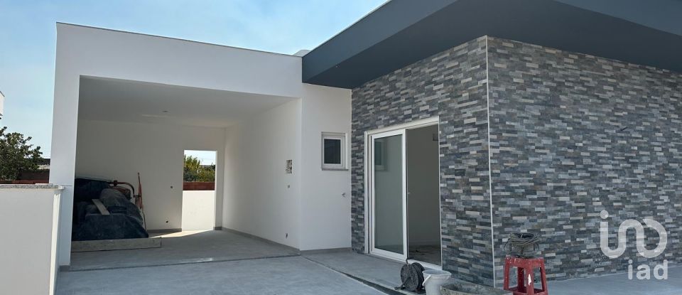 House T4 in Pataias e Martingança of 196 m²