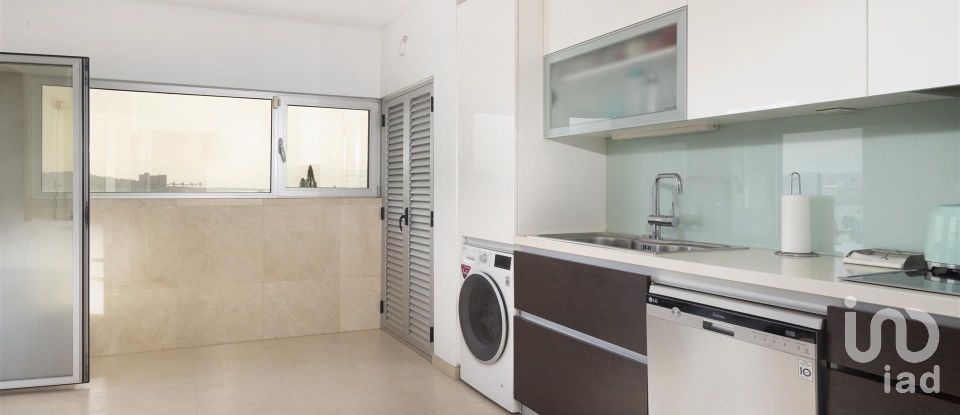 Appartement T3 à Algés, Linda-a-Velha e Cruz Quebrada-Dafundo de 157 m²