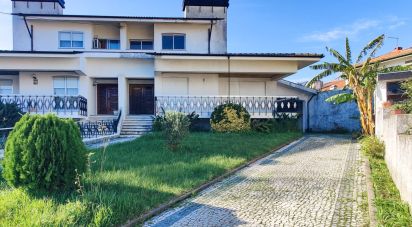 House T5 in São Mamede de Infesta e Senhora da Hora of 300 m²