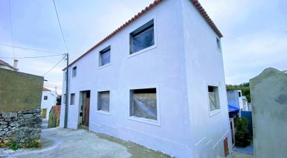 Maison T2 à Alenquer (Santo Estêvão e Triana) de 84 m²