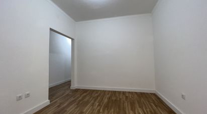 Apartamento T2 em Baixa Da Banheira E Vale Da Amoreira de 60 m²