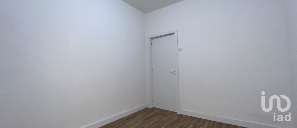 Apartamento T2 em Baixa Da Banheira E Vale Da Amoreira de 60 m²