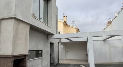 Casa / Villa T0 em Corroios de 163 m²