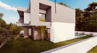 Maison T3 à Charneca De Caparica E Sobreda de 170 m²