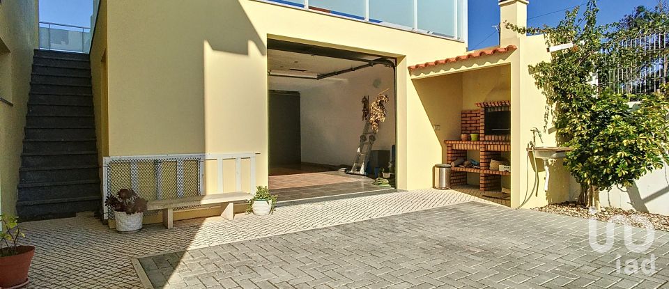 Maison T5 à Silveira de 221 m²