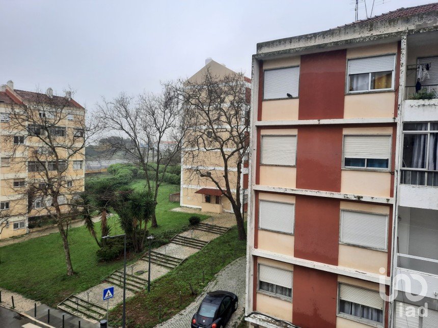 Appartement T3 à Benfica de 71 m²