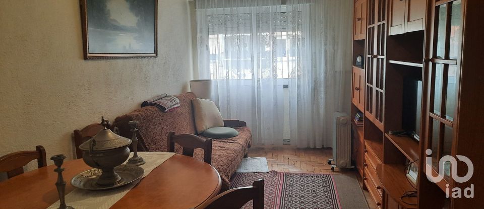 Appartement T3 à Benfica de 71 m²