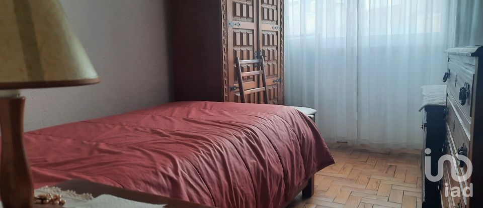 Appartement T3 à Benfica de 71 m²