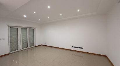 Maison T3 à Azeitão (São Lourenço e São Simão) de 127 m²