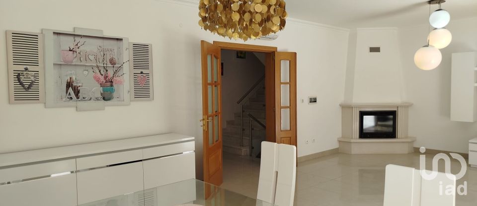 Casa / Villa T3 em Alcochete de 324 m²