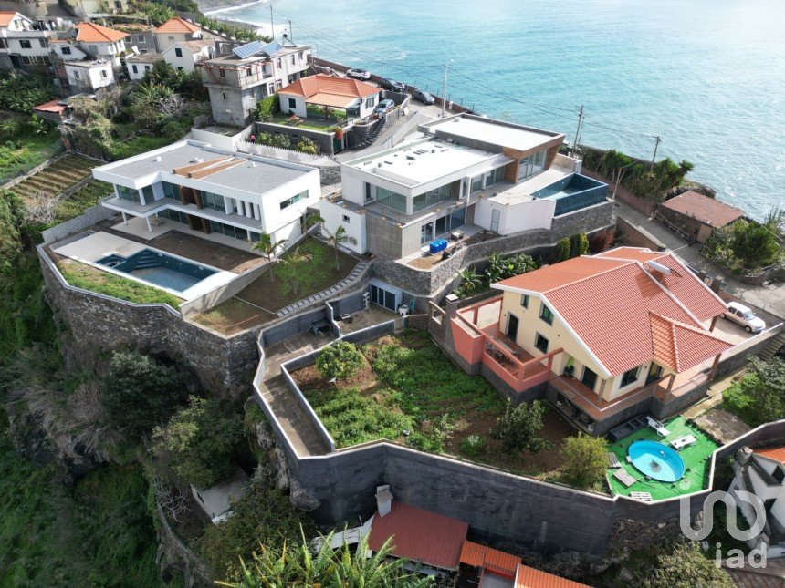 Casa T3 em Ponta do Sol de 252 m²