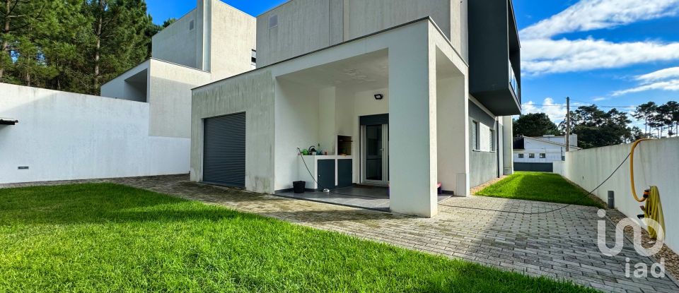 Casa / Villa T4 em Souto da Carpalhosa e Ortigosa de 293 m²