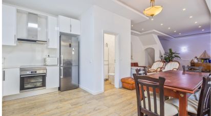 Maison T3 à Areeiro de 203 m²