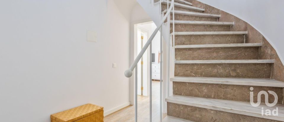 Maison T3 à Areeiro de 203 m²