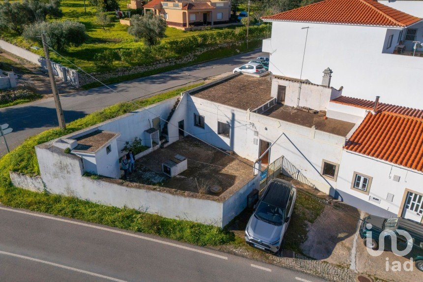 Maison traditionnelle T3 à Santa Bárbara de Nexe de 79 m²