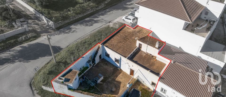 Maison traditionnelle T3 à Santa Bárbara de Nexe de 79 m²