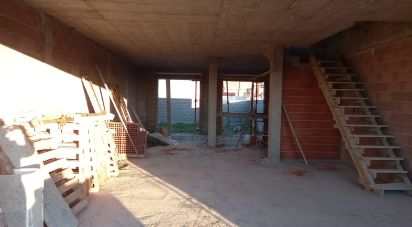 Casa / Villa T4 em Atouguia da Baleia de 240 m²