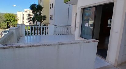 Apartamento T2 em Algés, Linda-a-Velha e Cruz Quebrada-Dafundo de 90 m²