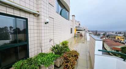 Apartamento T4 em Vila de Cucujães de 210 m²