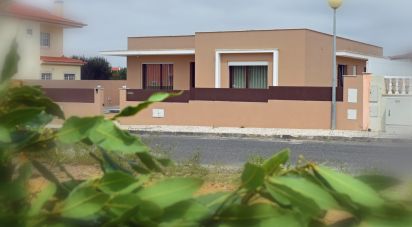 Casa T3 em Tornada e Salir do Porto de 130 m²