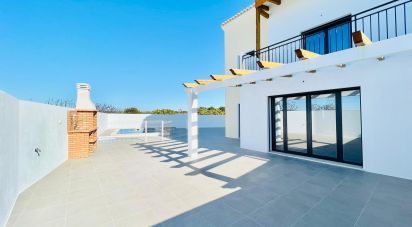 House T3 in Vila Nova de Cacela of 290 m²