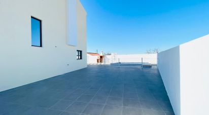 House T3 in Vila Nova de Cacela of 290 m²