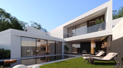 House T4 in Milheirós of 492 m²