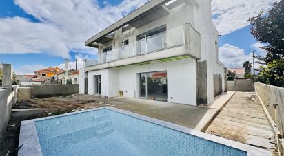 Maison T4 à Azeitão (São Lourenço e São Simão) de 243 m²