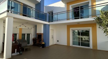 Maison T3 à Ericeira de 171 m²